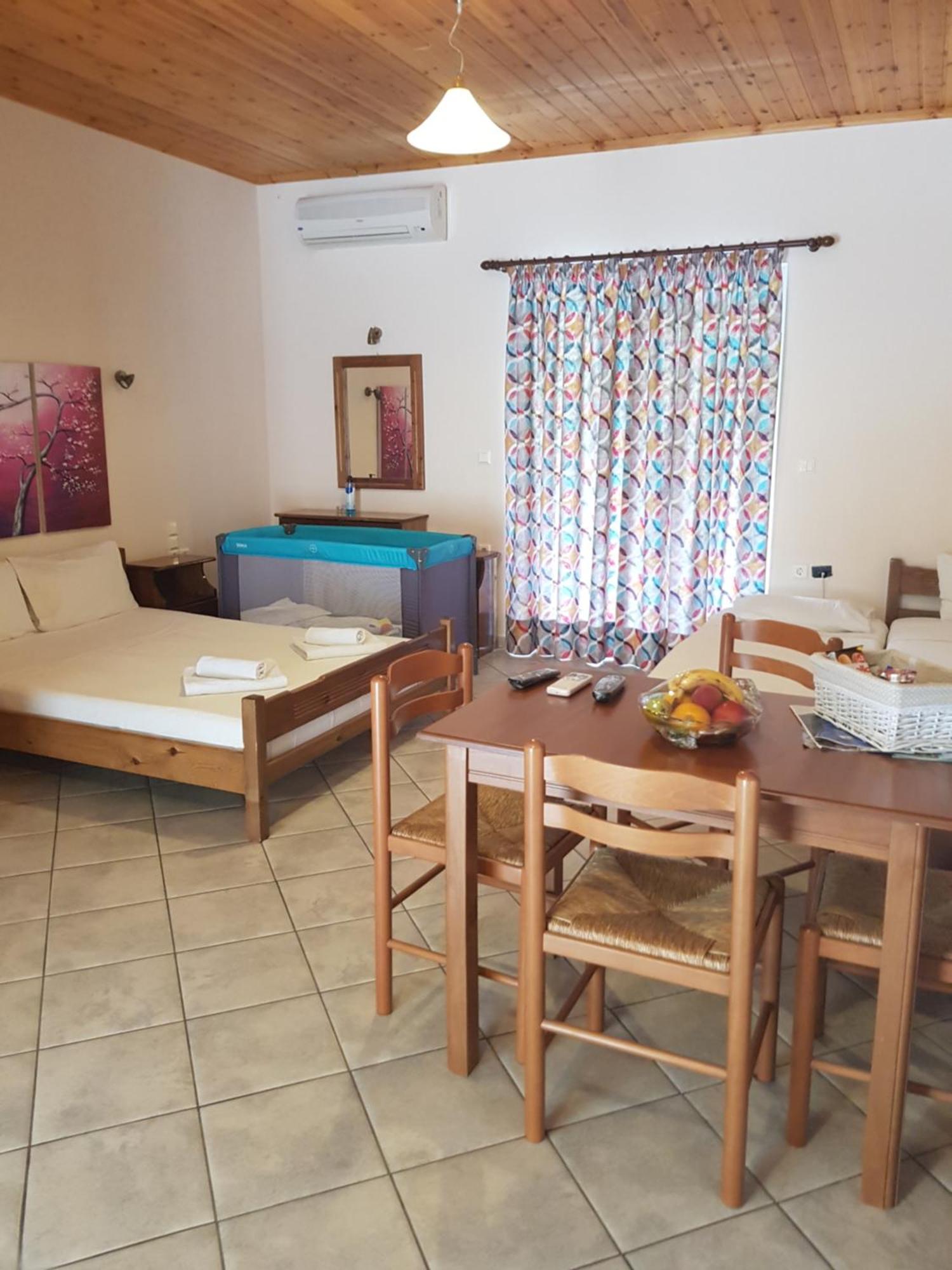 Rania Apartments Agios Nikitas Exterior photo