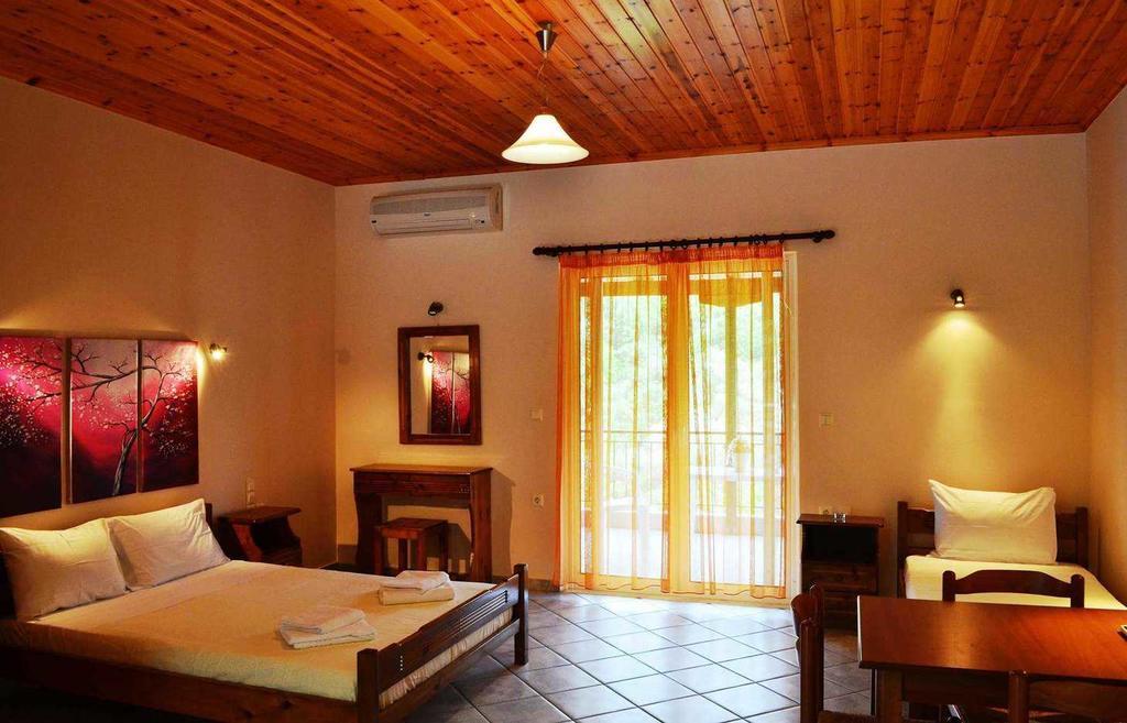 Rania Apartments Agios Nikitas Exterior photo